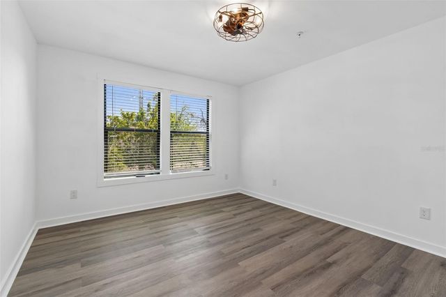 140 HUNTER LAKE DRIVE 8C, Oldsmar, FL 34677