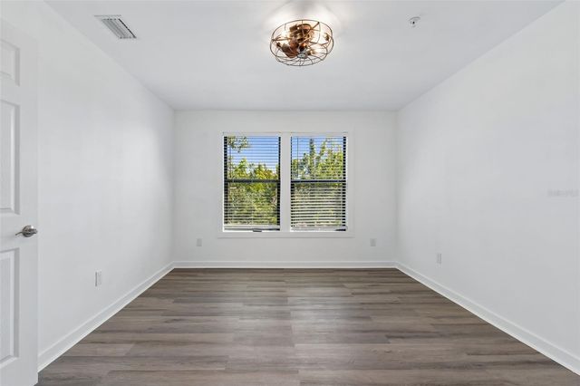 140 HUNTER LAKE DRIVE 8C, Oldsmar, FL 34677