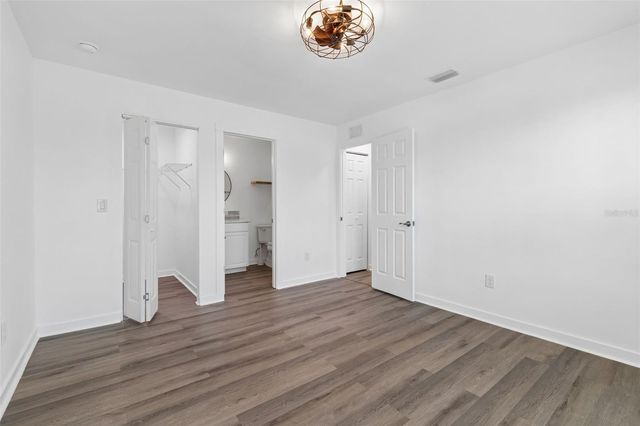 140 HUNTER LAKE DRIVE 8C, Oldsmar, FL 34677