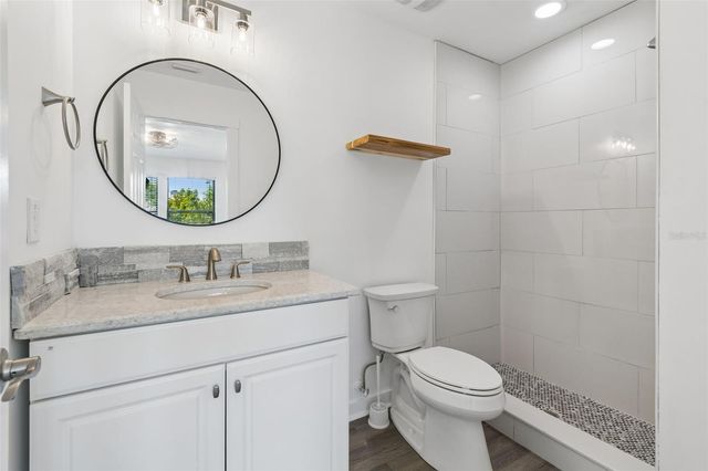 140 HUNTER LAKE DRIVE 8C, Oldsmar, FL 34677