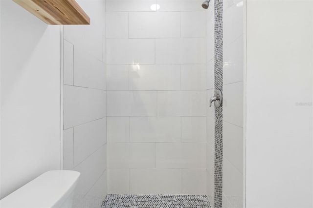 140 HUNTER LAKE DRIVE 8C, Oldsmar, FL 34677