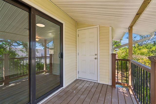 140 HUNTER LAKE DRIVE 8C, Oldsmar, FL 34677