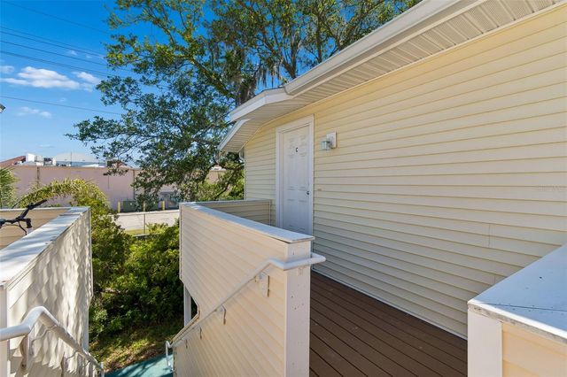 140 HUNTER LAKE DRIVE 8C, Oldsmar, FL 34677