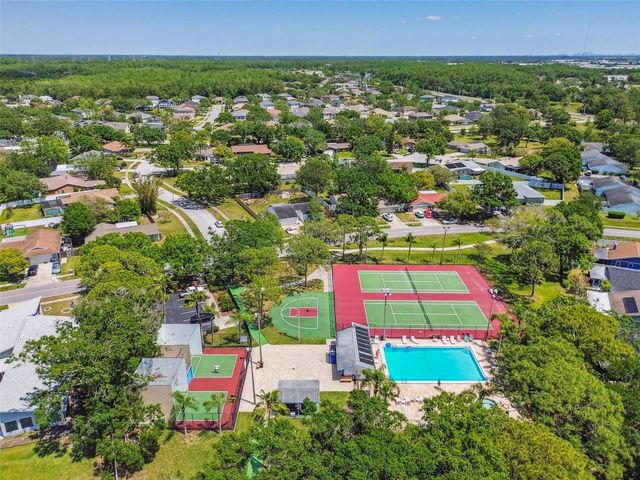 140 HUNTER LAKE DRIVE 8C, Oldsmar, FL 34677