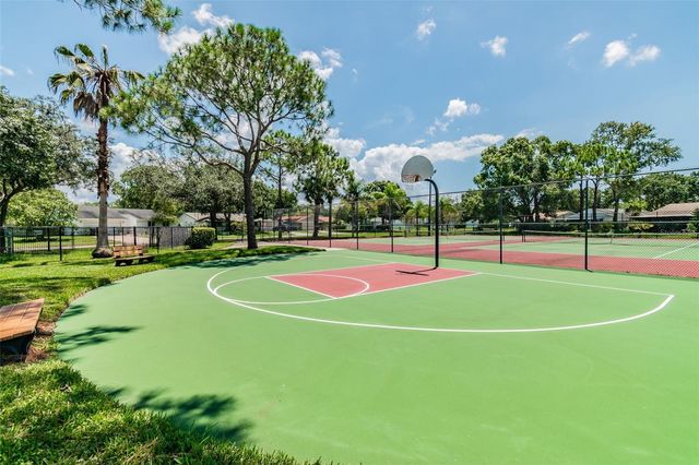 140 HUNTER LAKE DRIVE 8C, Oldsmar, FL 34677