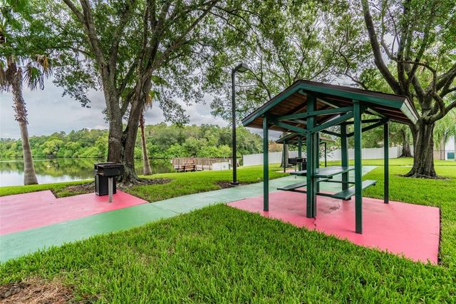 140 HUNTER LAKE DRIVE 8C, Oldsmar, FL 34677