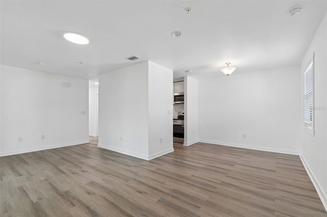 140 HUNTER LAKE DRIVE 8C, Oldsmar, FL 34677