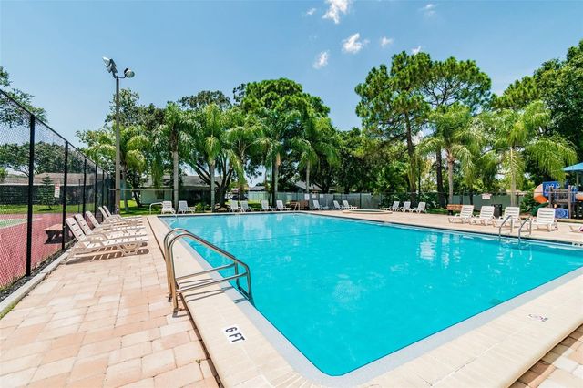 140 HUNTER LAKE DRIVE 8C, Oldsmar, FL 34677