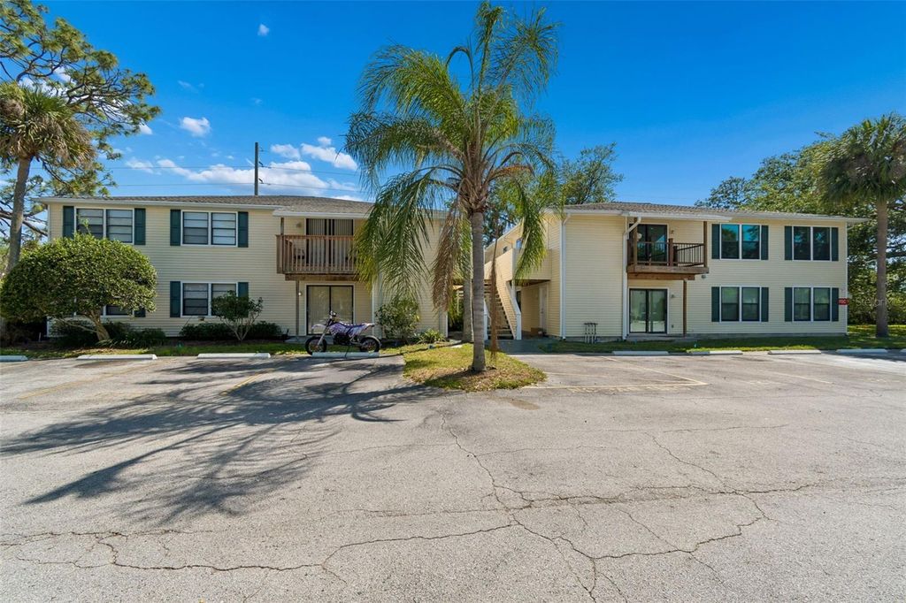 140 HUNTER LAKE DRIVE 8C, Oldsmar, FL 34677