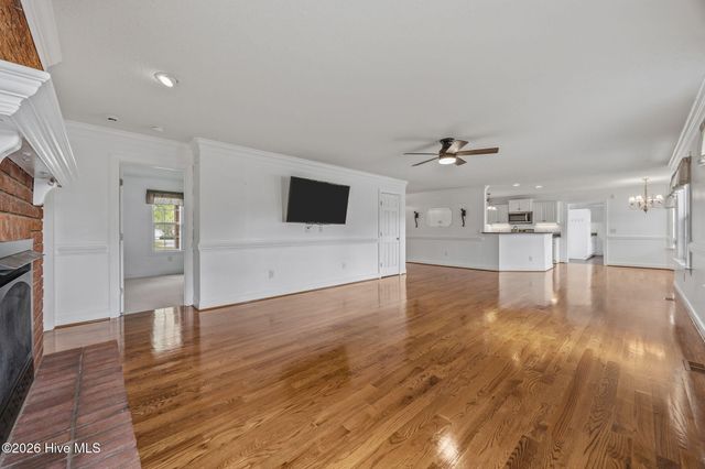 819 Badger Circle, Greenville, NC 27834