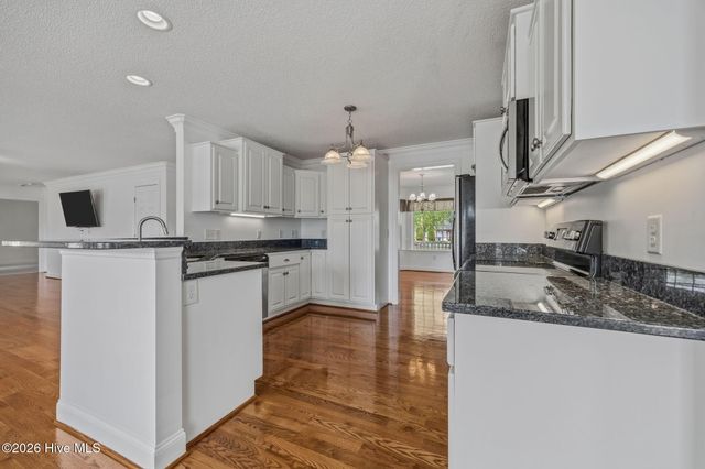 819 Badger Circle, Greenville, NC 27834