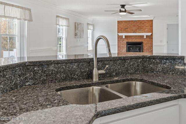 819 Badger Circle, Greenville, NC 27834