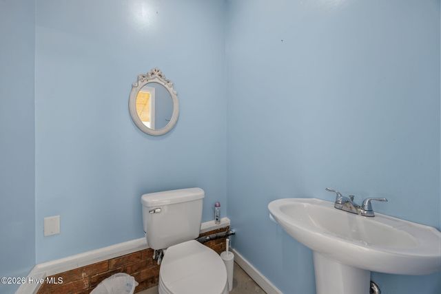 819 Badger Circle, Greenville, NC 27834