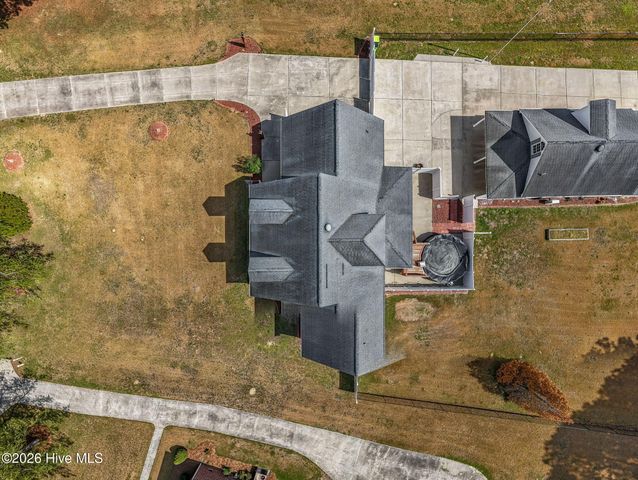 819 Badger Circle, Greenville, NC 27834