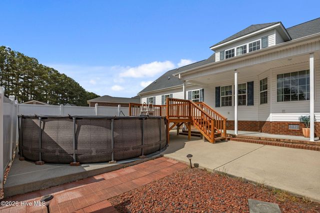 819 Badger Circle, Greenville, NC 27834