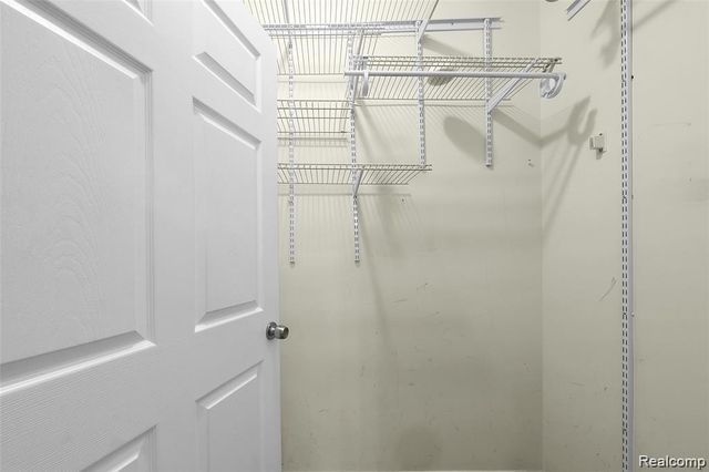 14353 Shadywood Drive, Sterling Heights, MI 48312