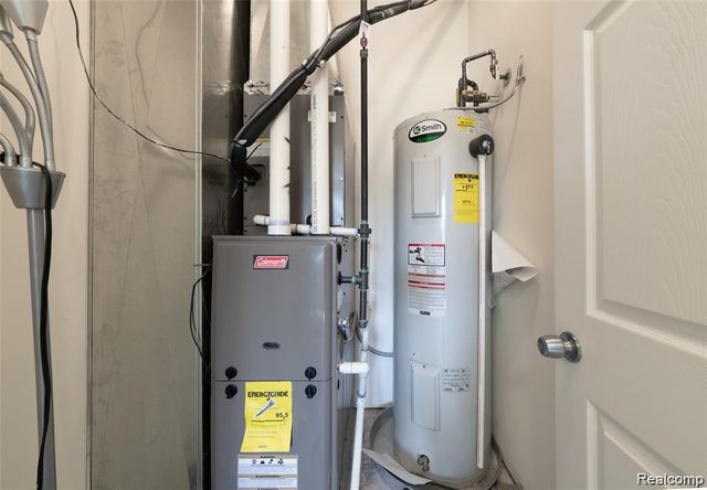 14353 Shadywood Drive, Sterling Heights, MI 48312