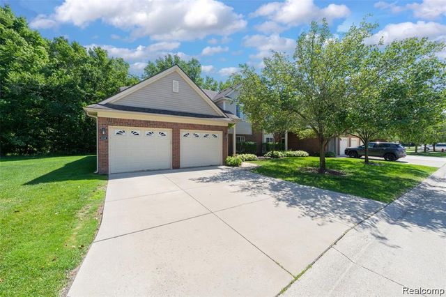 14353 Shadywood Drive, Sterling Heights, MI 48312