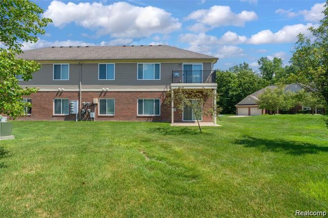 14353 Shadywood Drive, Sterling Heights, MI 48312
