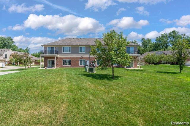 14353 Shadywood Drive, Sterling Heights, MI 48312