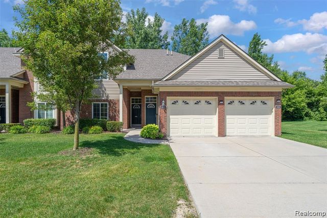 14353 Shadywood Drive, Sterling Heights, MI 48312