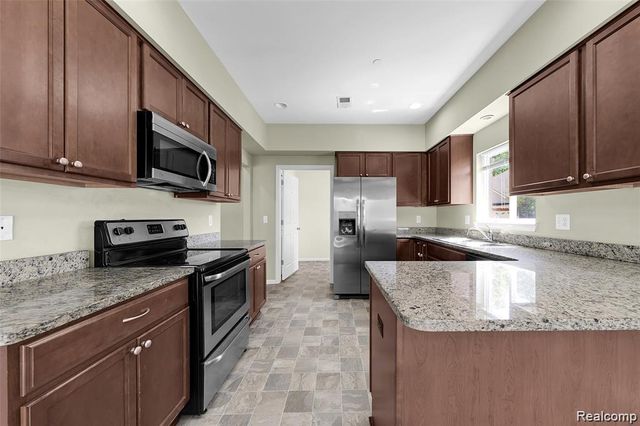 14353 Shadywood Drive, Sterling Heights, MI 48312