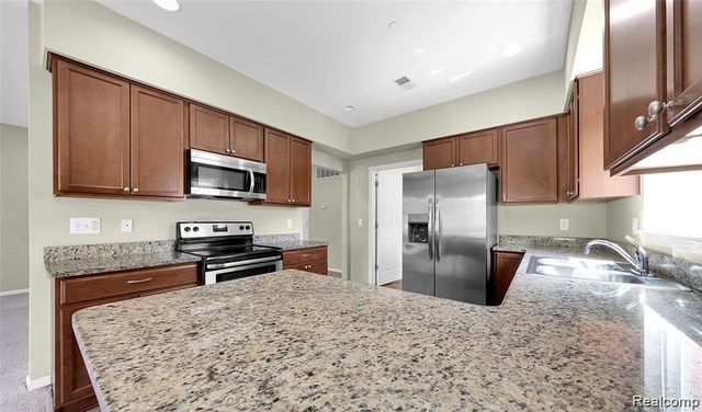 14353 Shadywood Drive, Sterling Heights, MI 48312