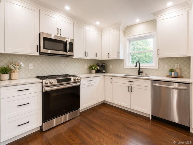 63 Dixon Road, Mahopac, NY 10512