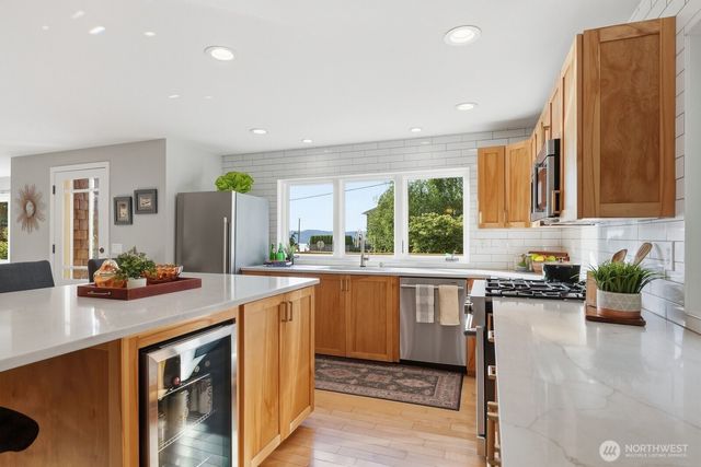 1113 Goat Trail Road, Mukilteo, WA 98275