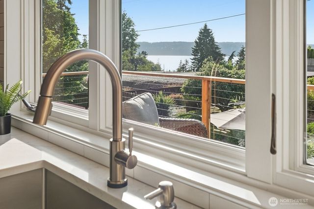 1113 Goat Trail Road, Mukilteo, WA 98275