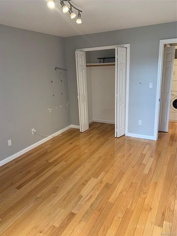 8730 62nd Avenue 5E, Rego Park, NY 11374