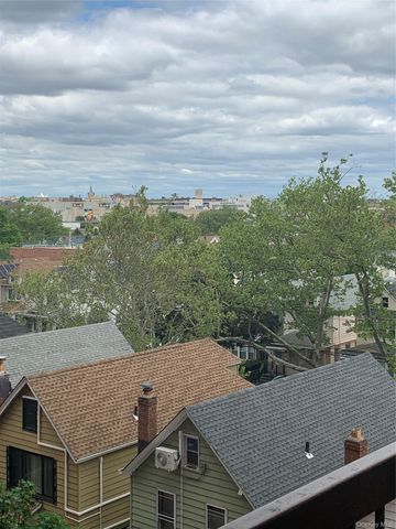 8730 62nd Avenue 5E, Rego Park, NY 11374