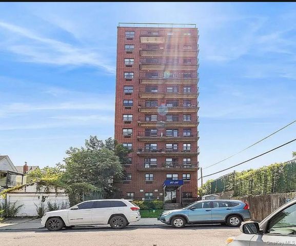 8730 62nd Avenue 5E, Rego Park, NY 11374