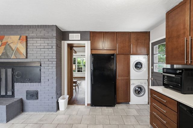 6119 E Oneida Ave, Wichita, KS 67208
