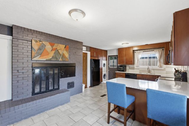 6119 E Oneida Ave, Wichita, KS 67208
