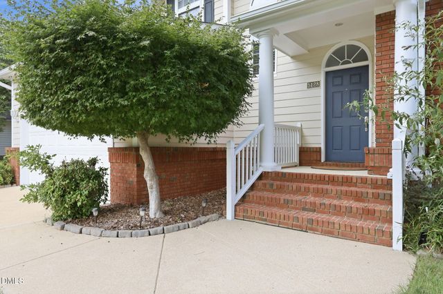 5128 Pinehall Wynd, Raleigh, NC 27604