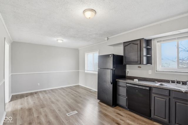 5534 Hill Rise Drive, Indianapolis, IN 46237