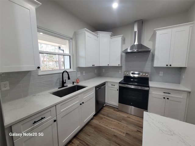 235 Dogwood Road, Brookeland, TX 75931