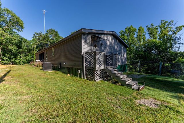 300 Chinn Springs Lane, Batesville, AR 72501