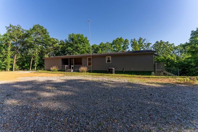 300 Chinn Springs Lane, Batesville, AR 72501