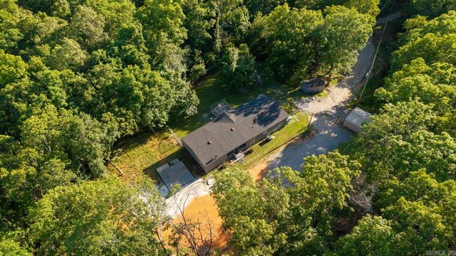 300 Chinn Springs Lane, Batesville, AR 72501