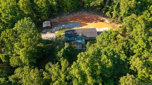 300 Chinn Springs Lane, Batesville, AR 72501