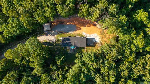 300 Chinn Springs Lane, Batesville, AR 72501
