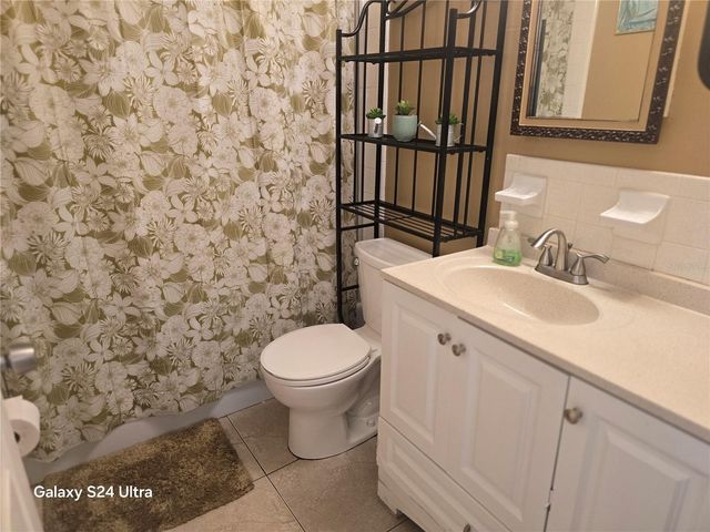 6044 22ND AVENUE N 2, St Petersburg, FL 33710