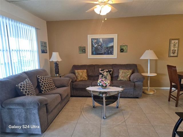 6044 22ND AVENUE N 2, St Petersburg, FL 33710