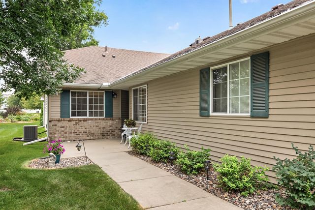 9076 212th Street W, Lakeville, MN 55044