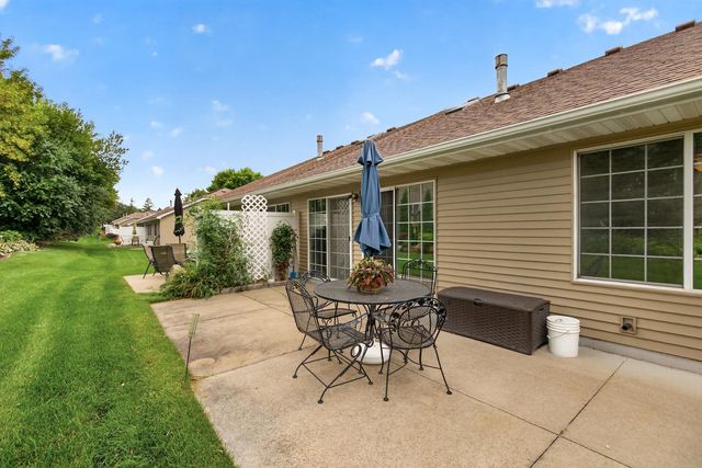 9076 212th Street W, Lakeville, MN 55044
