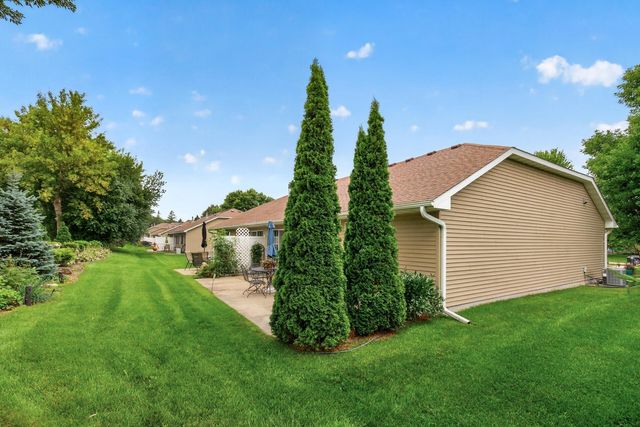 9076 212th Street W, Lakeville, MN 55044