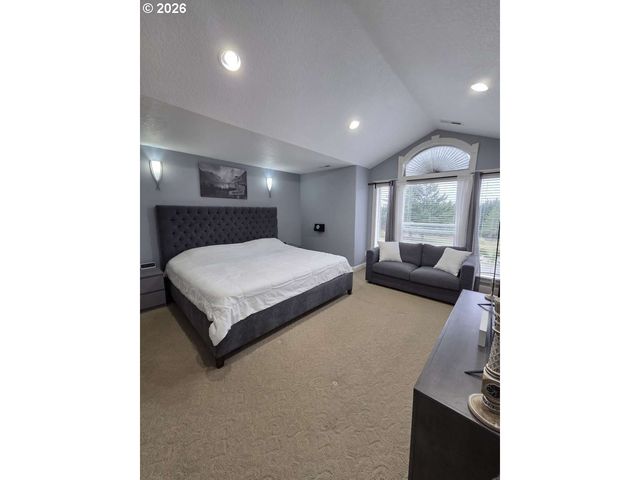 2210 Se 352ND Ave, Washougal, WA 98671
