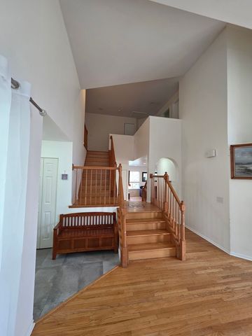 7943 Dada Drive, Gurnee, IL 60031